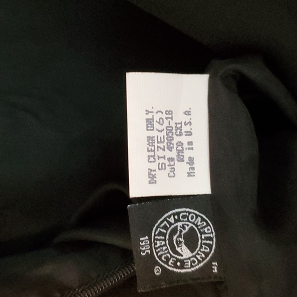 Women's black sheath dress - Picture 4 of 6